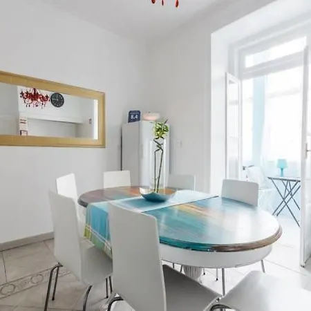 Guest house Royal Park 3*